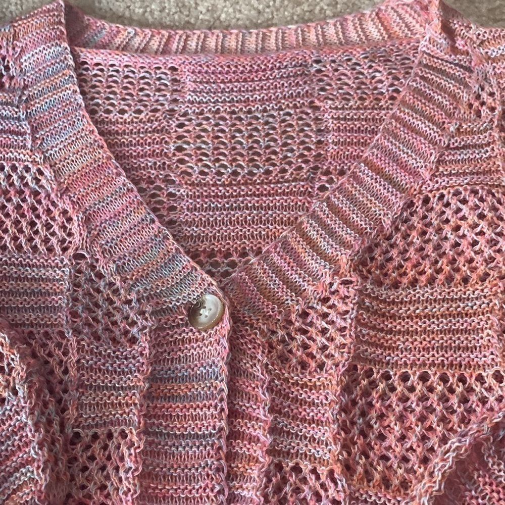 Gorgeous open weave lightweight cropped sweater for Summer size Large NWOT - Picture 3 of 5
